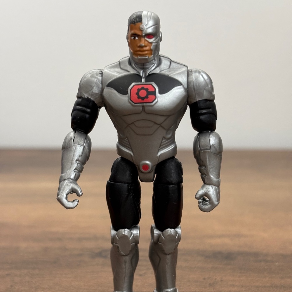 DC Comics Heroes Unite CYBORG 4” Action Figure Toy Spin Master Posable